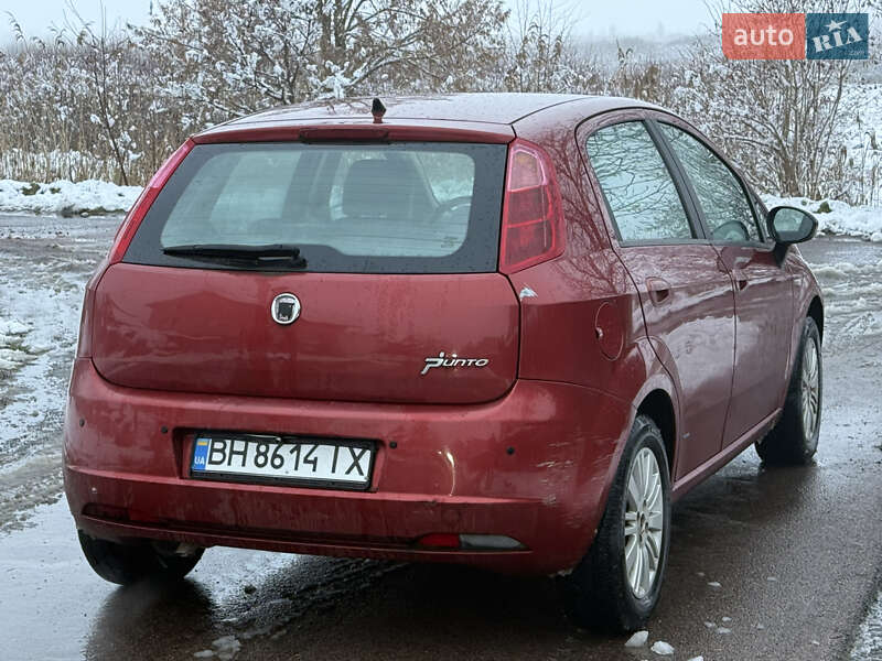 Хэтчбек Fiat Punto 2007 в Дублянах