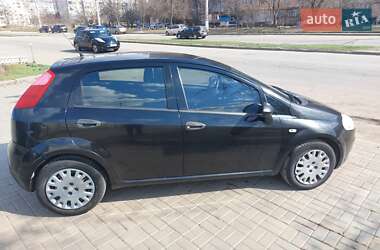 Хетчбек Fiat Punto 2009 в Кропивницькому
