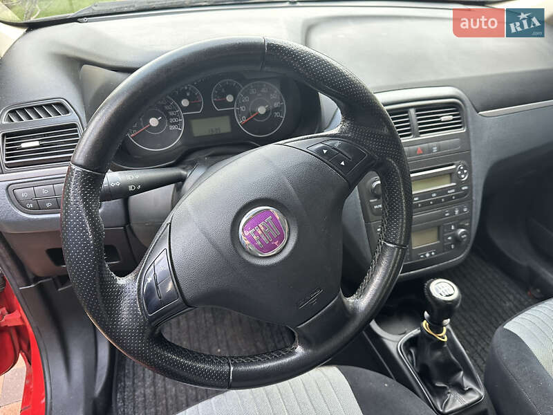 Хэтчбек Fiat Punto 2008 в Киеве фото 10 Хэтчбек Fiat Punto 2008 в Киеве