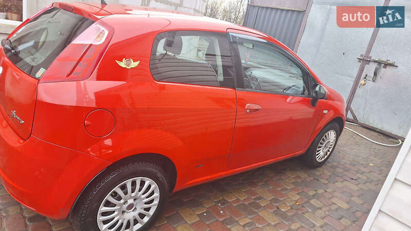 Хетчбек Fiat Punto 2008 в Млиніві фото 10 Хетчбек Fiat Punto 2008 в Млиніві