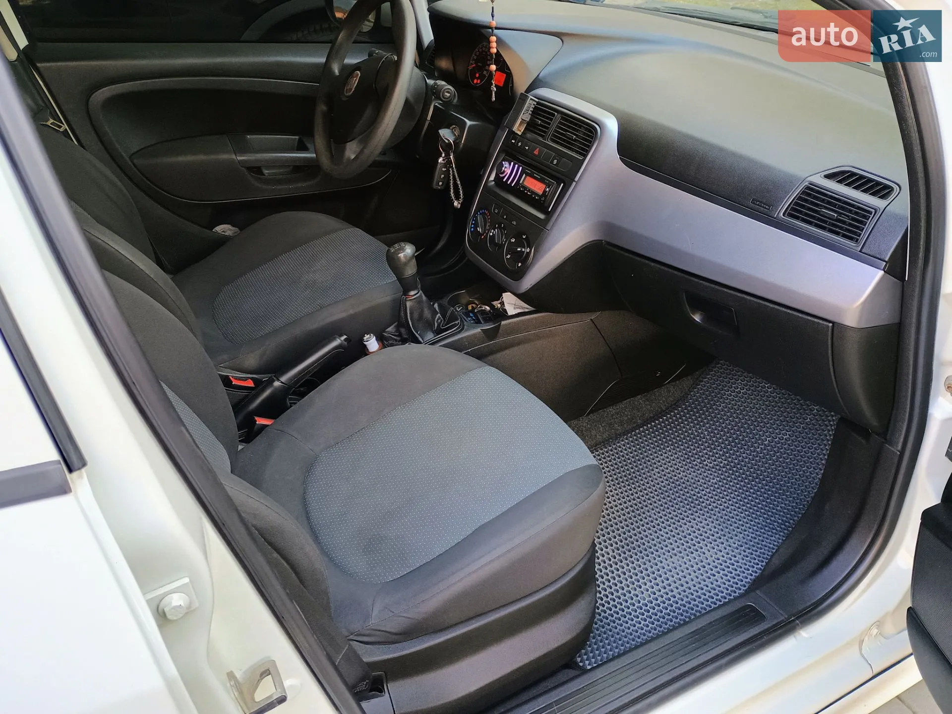 2010 Fiat Punto - мініатюра 10