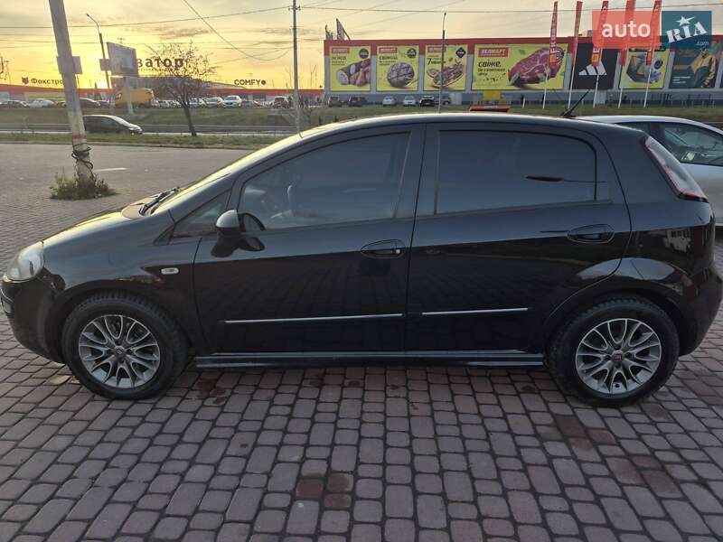 Хэтчбек Fiat Punto 2010 в Ровно фото 4 Хэтчбек Fiat Punto 2010 в Ровно