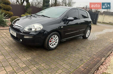 Хэтчбек Fiat Punto 2010 в Ивано-Франковске