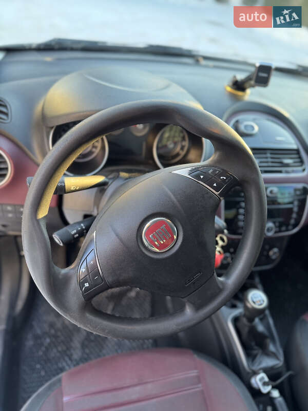 Хэтчбек Fiat Punto 2011 в Пустомытах фото 12 Хэтчбек Fiat Punto 2011 в Пустомытах