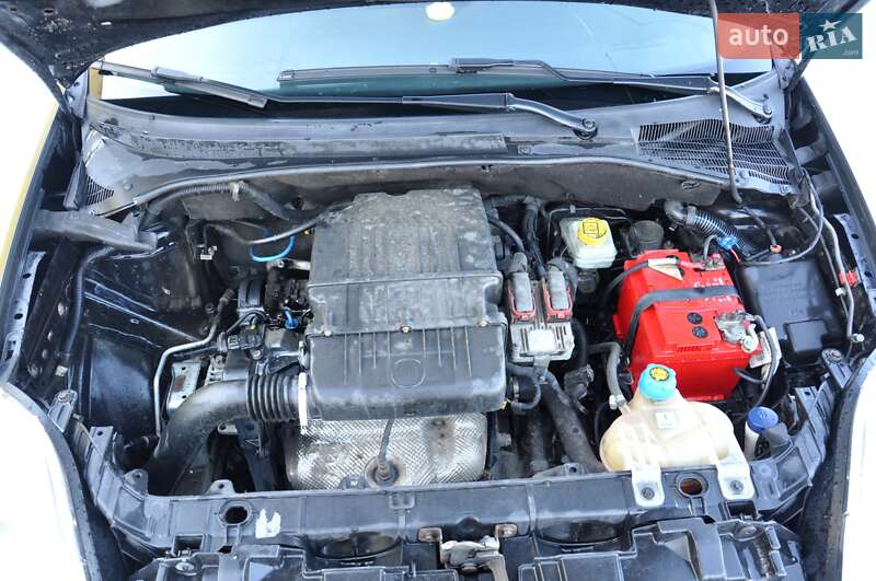 Хэтчбек Fiat Punto 2009 в Львове