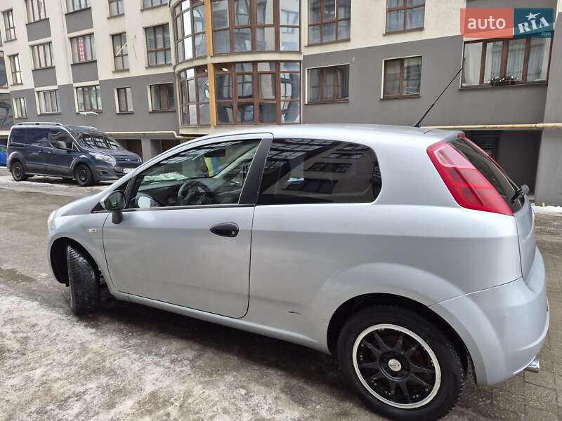 Хэтчбек Fiat Punto 2007 в Ивано-Франковске