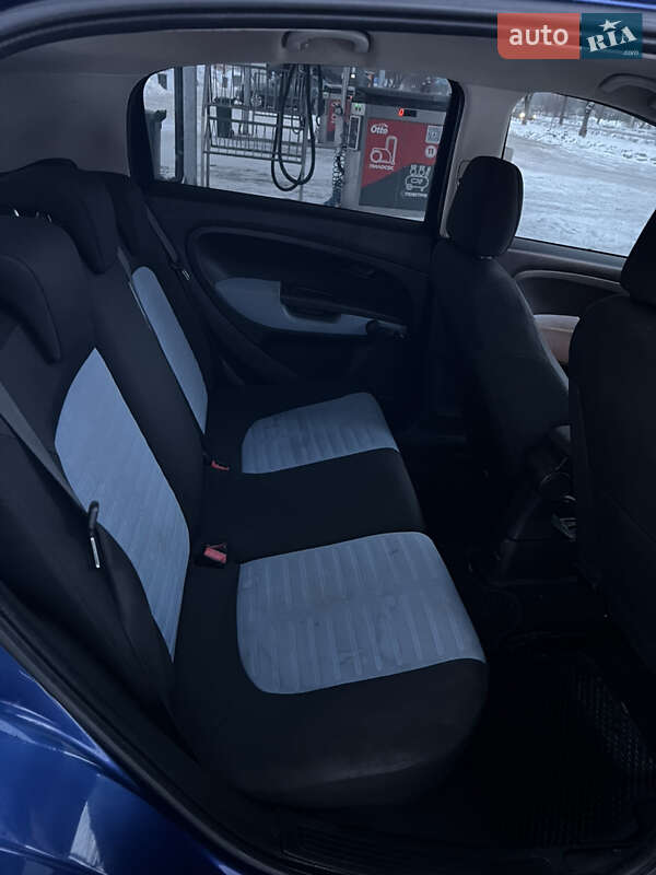 Хэтчбек Fiat Punto 2006 в Хмельницком