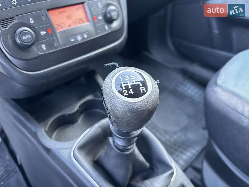 Хэтчбек Fiat Punto 2008 в Львове фото 19 Хэтчбек Fiat Punto 2008 в Львове