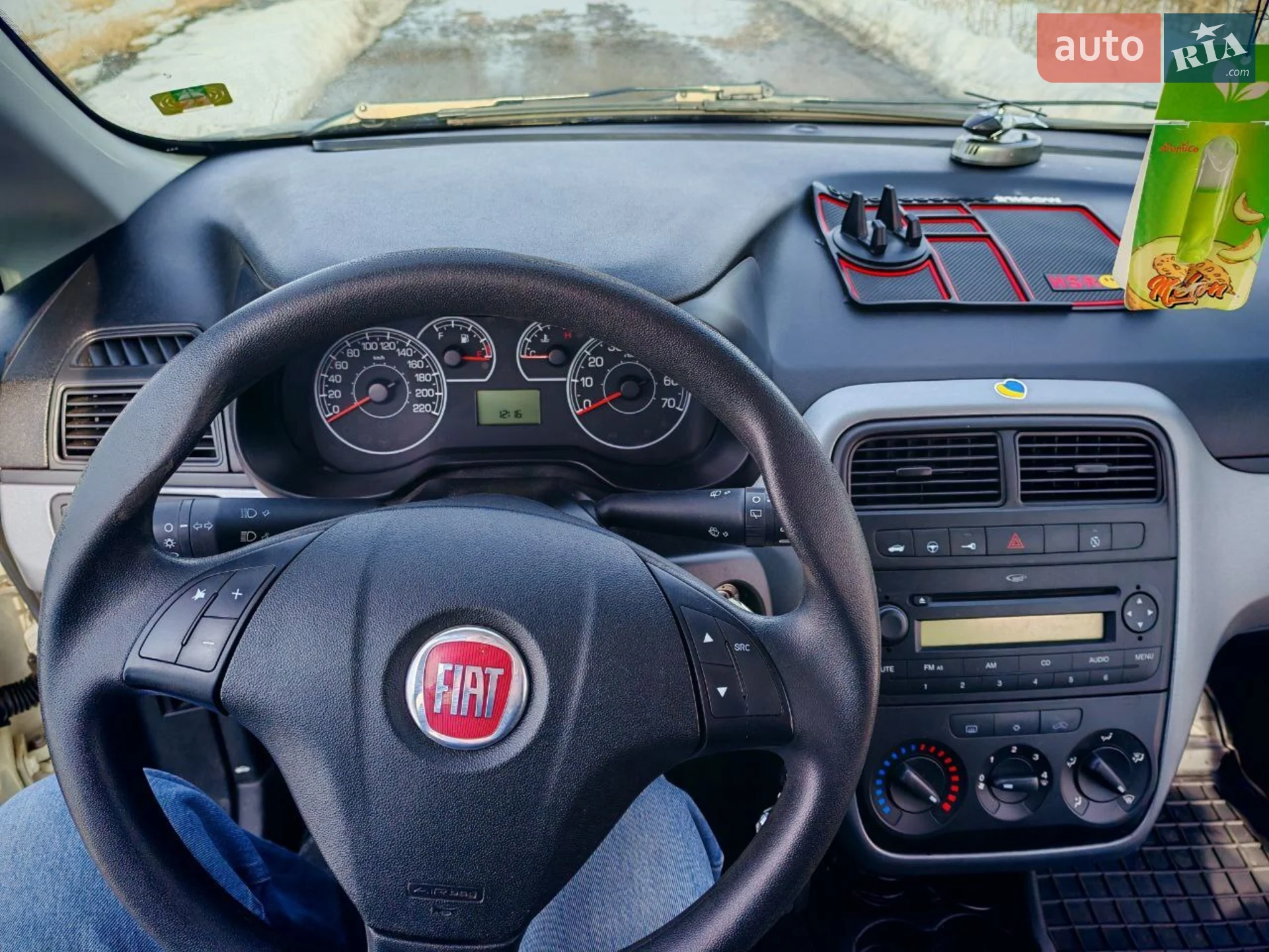 2010 Fiat Punto - мініатюра 13