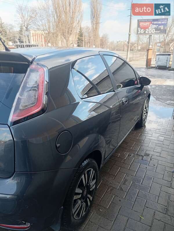 Хэтчбек Fiat Punto 2012 в Виннице