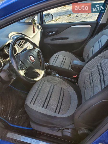 Хетчбек Fiat Punto 2010 в Києві