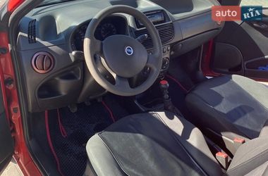 Хетчбек Fiat Punto 2005 в Тернополі