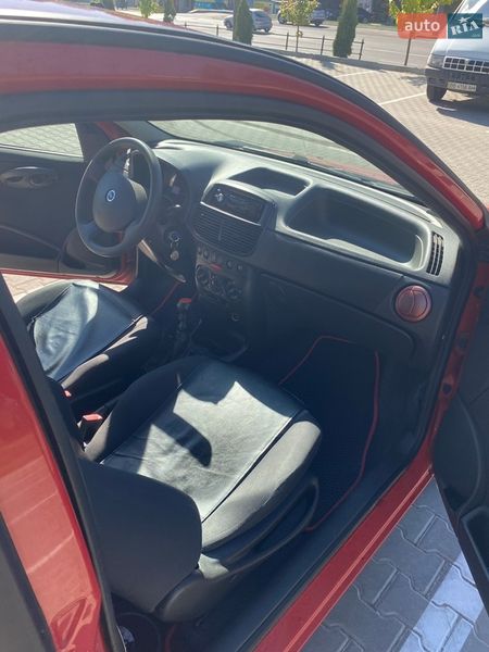 Хетчбек Fiat Punto 2005 в Тернополі