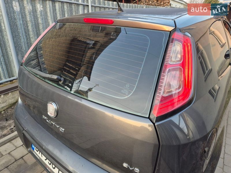 Хетчбек Fiat Punto 2011 в Ковелі