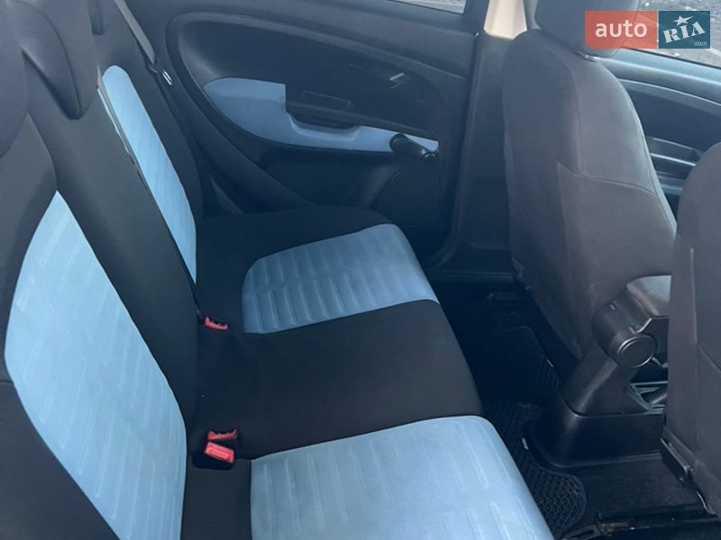 Хэтчбек Fiat Punto 2006 в Хмельницком