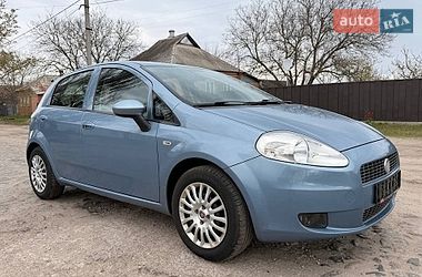 Хетчбек Fiat Punto 2011 в Охтирці