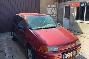 Хэтчбек Fiat Punto 1995 в Хырове
