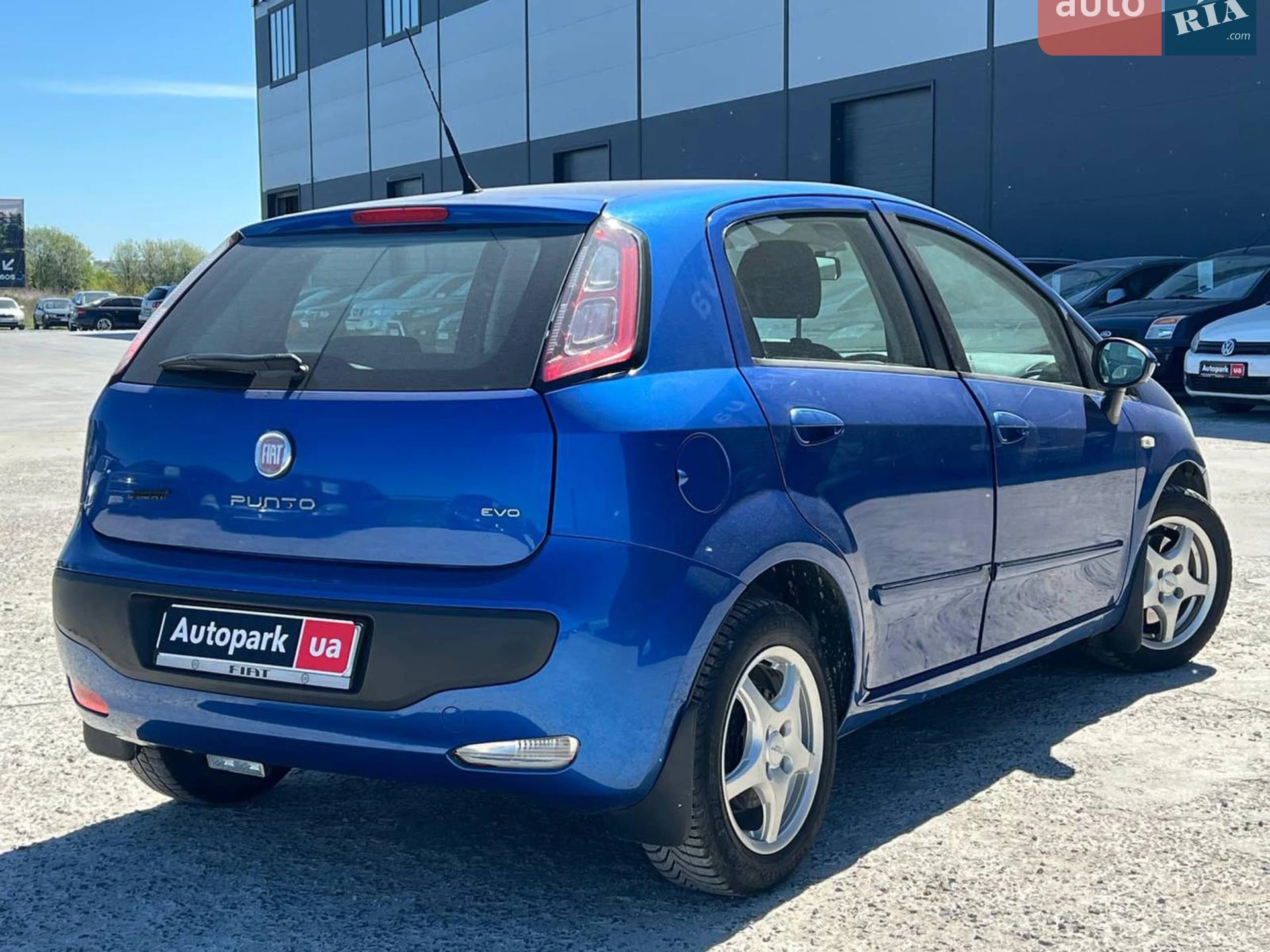 2011 Fiat Punto - мініатюра 9