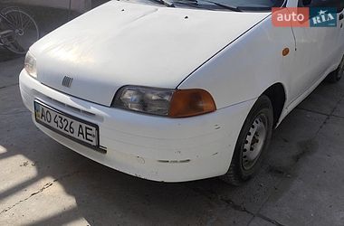 Хетчбек Fiat Punto 2000 в Виноградові