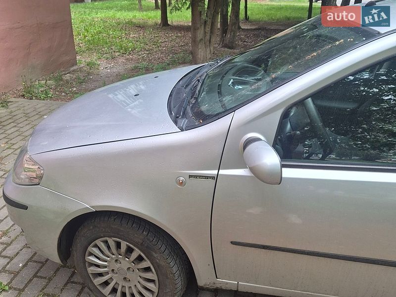 Хэтчбек Fiat Punto 2009 в Львове