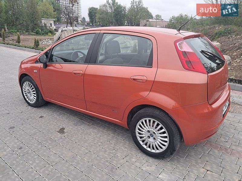 Хэтчбек Fiat Punto 2006 в Ивано-Франковске