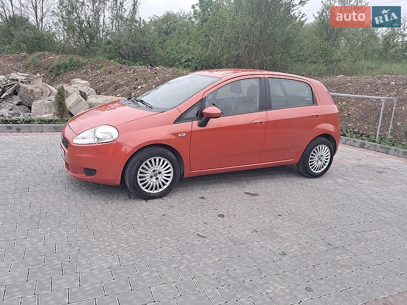 Хэтчбек Fiat Punto 2006 в Ивано-Франковске