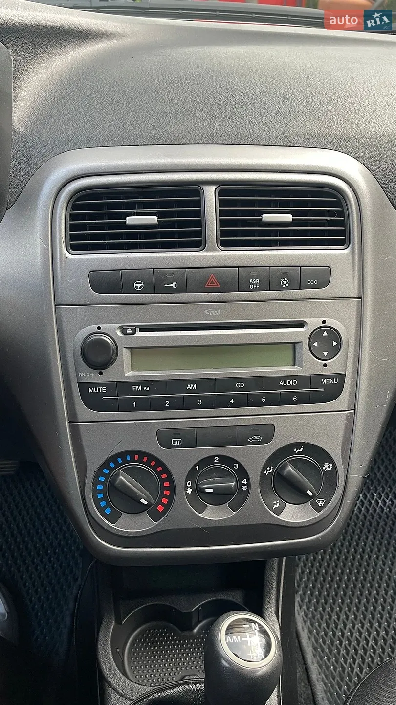 2012 Fiat Punto - мініатюра 17