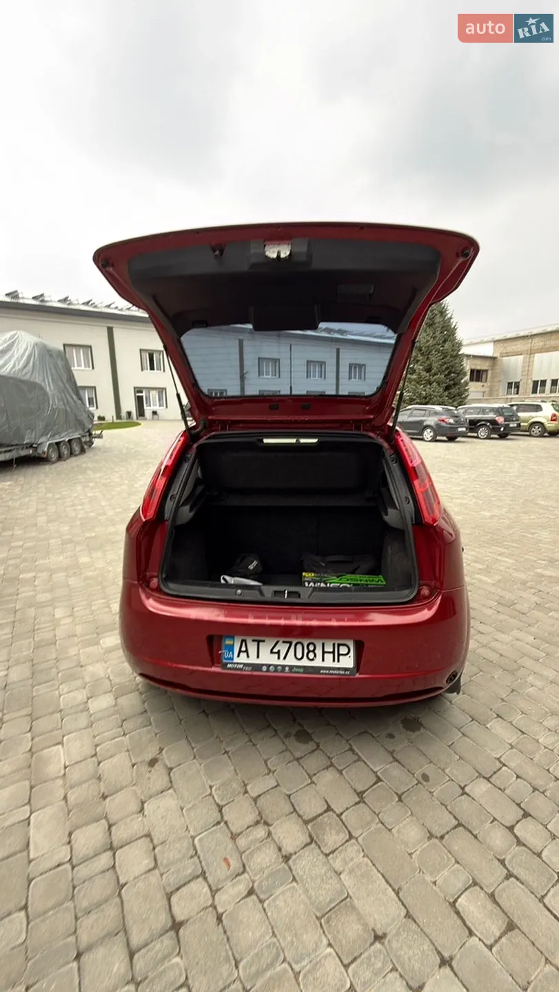 2010 Fiat Punto - мініатюра 9