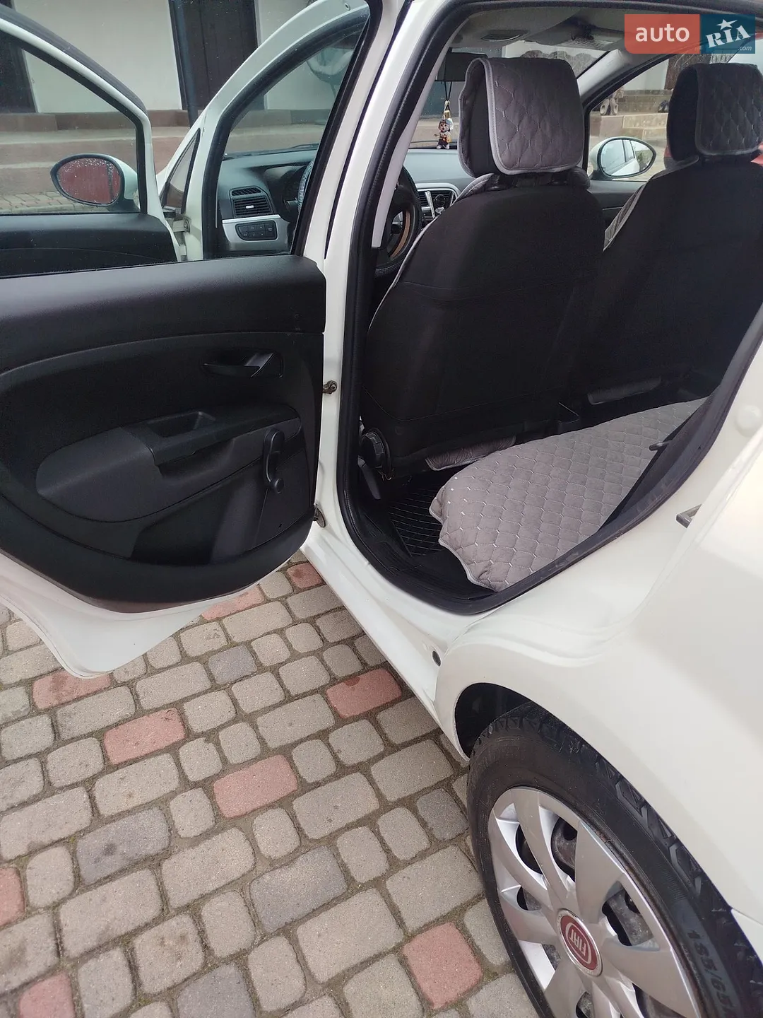 2012 Fiat Punto - мініатюра 13