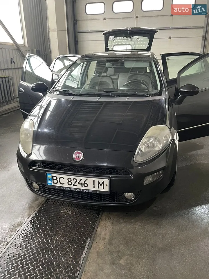 2011 Fiat Punto - мініатюра 8