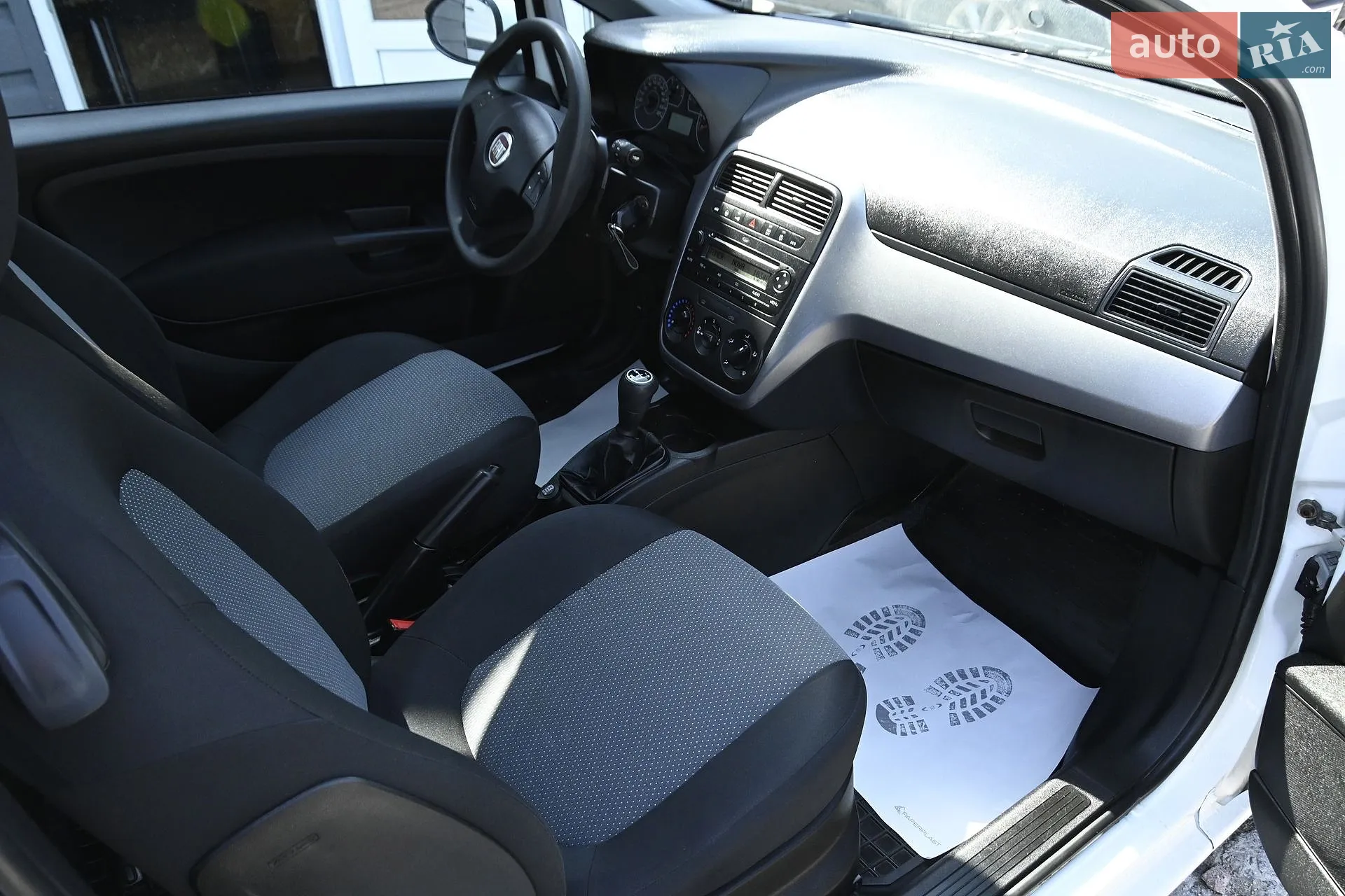 2011 Fiat Punto - мініатюра 24