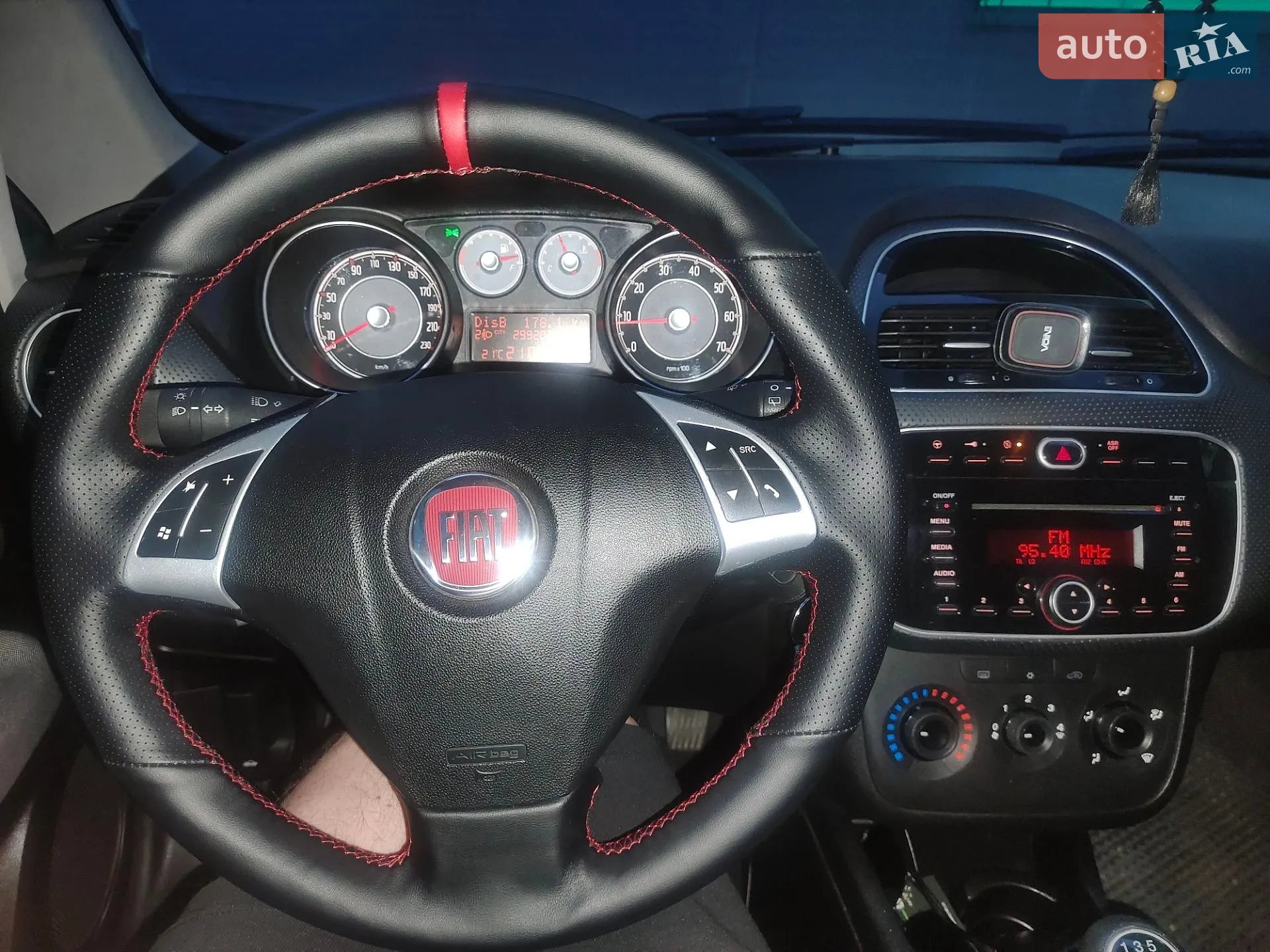 2011 Fiat Punto - мініатюра 11