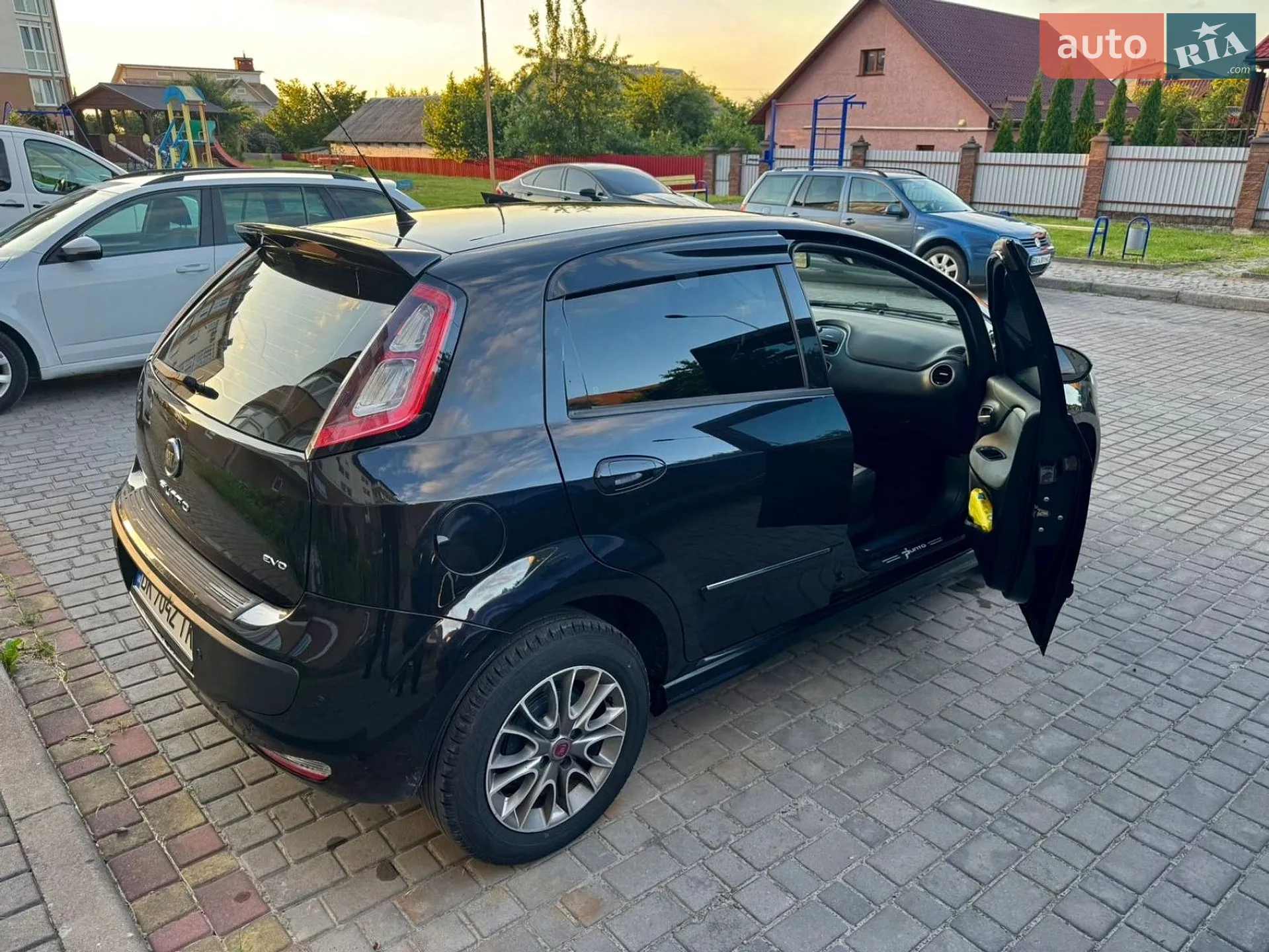 2010 Fiat Punto - мініатюра 12