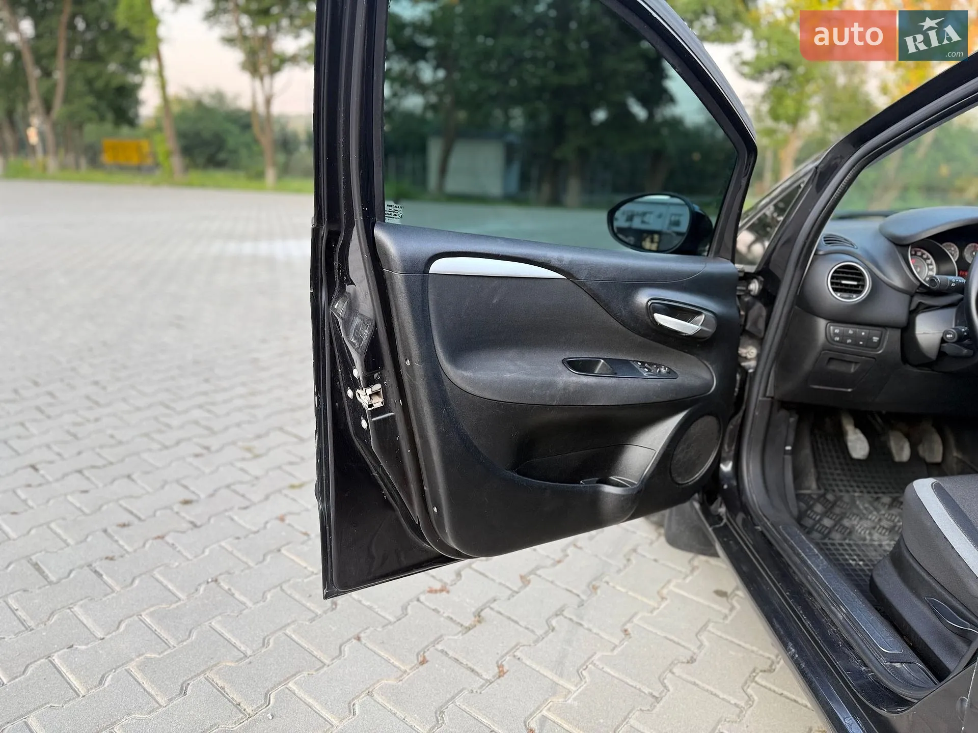 2012 Fiat Punto - мініатюра 16