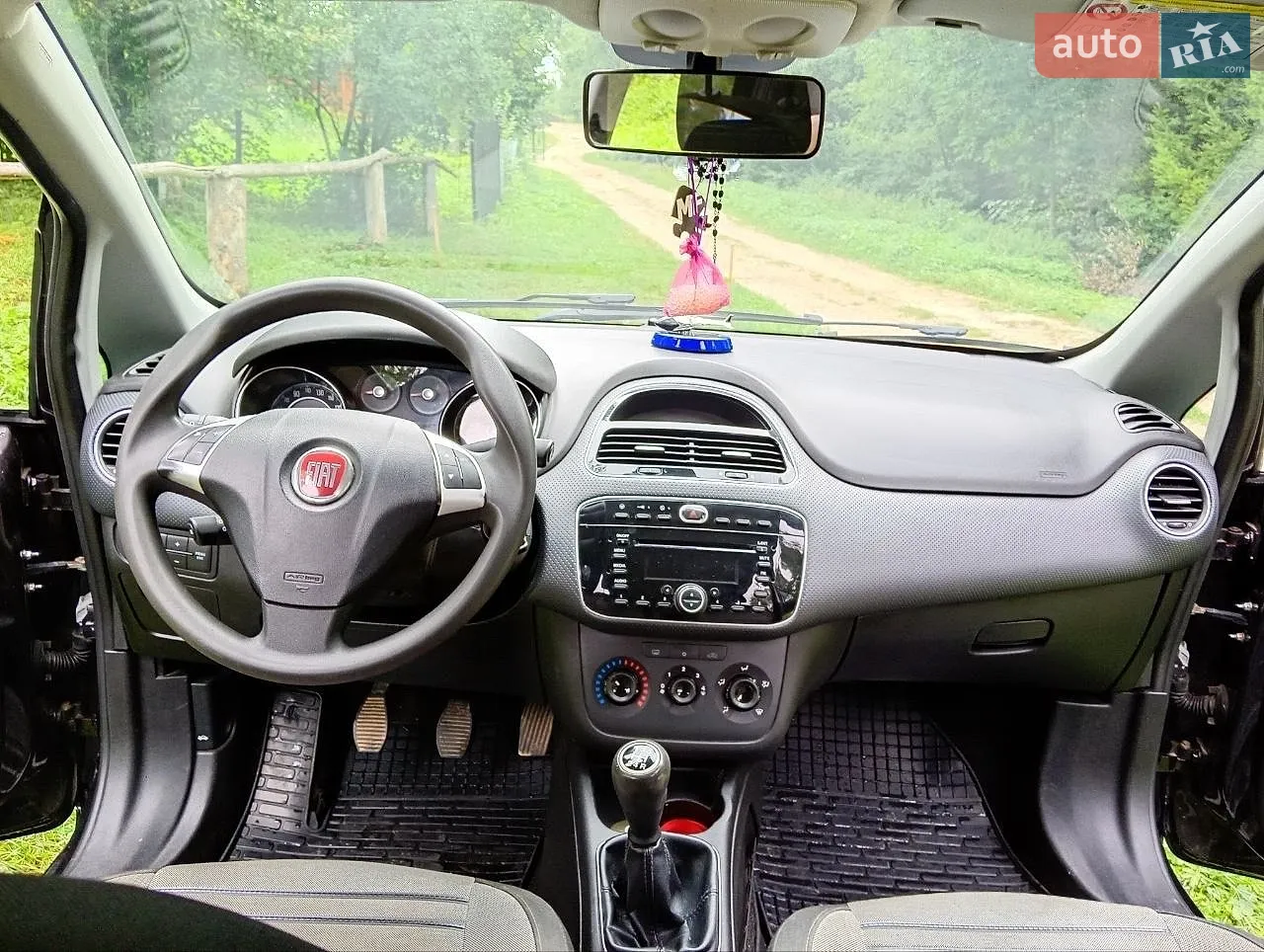 2010 Fiat Punto - мініатюра 11