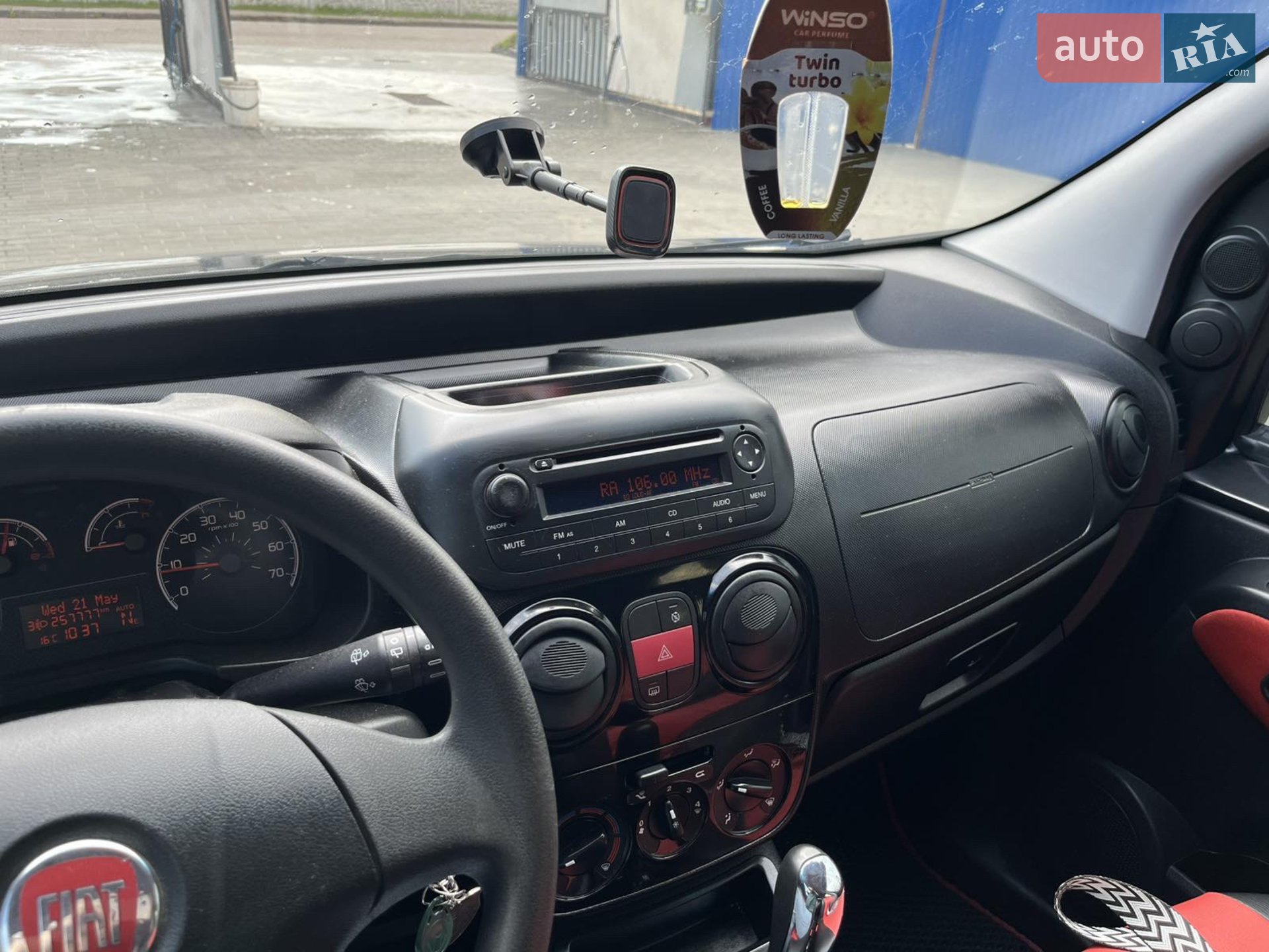 2011 Fiat Qubo - мініатюра 18