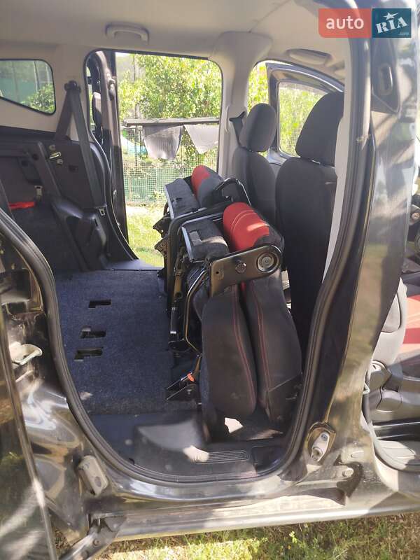 Минивэн Fiat Qubo 2010 в Новом Буге
