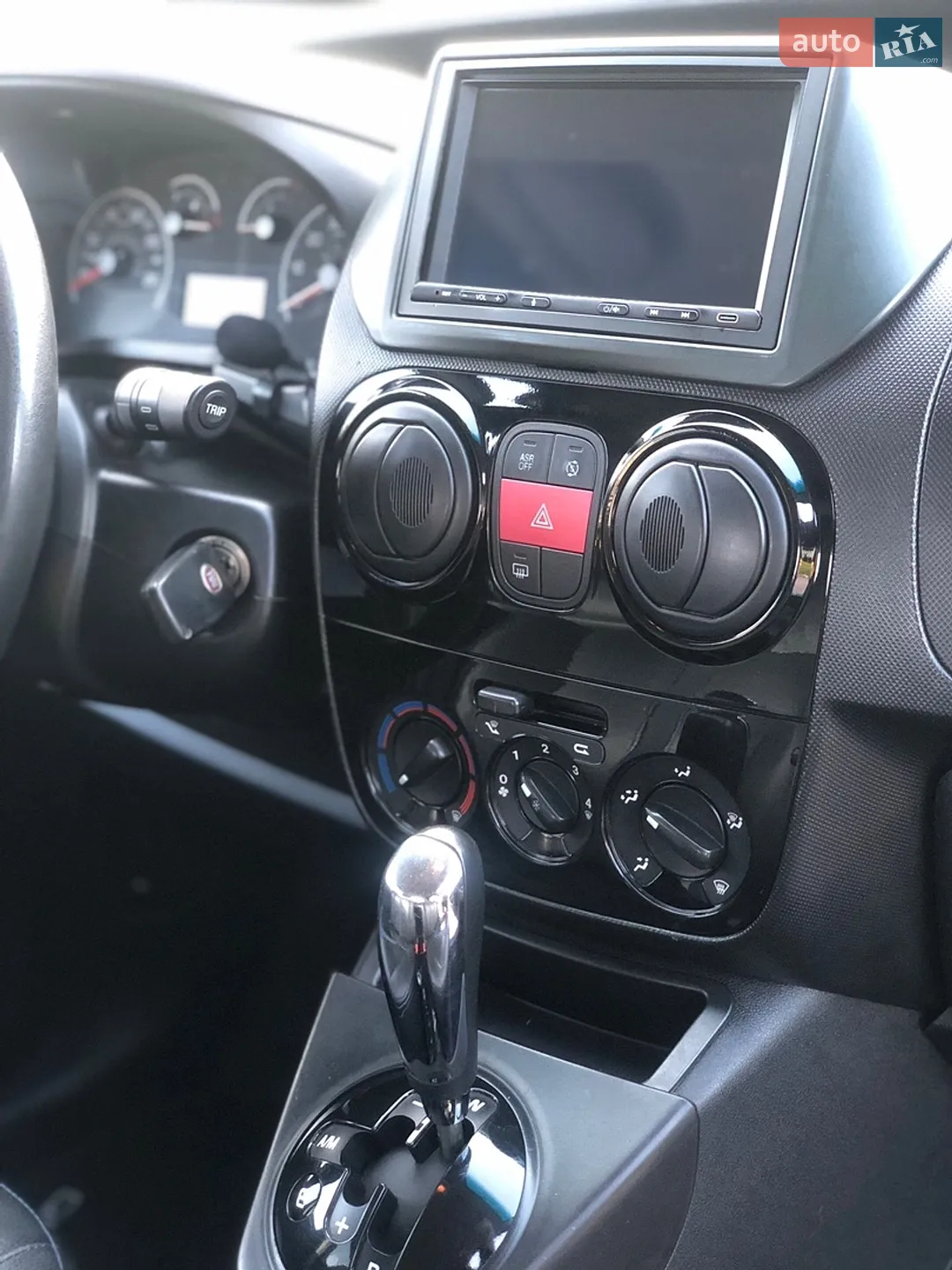 2011 Fiat Qubo - мініатюра 21