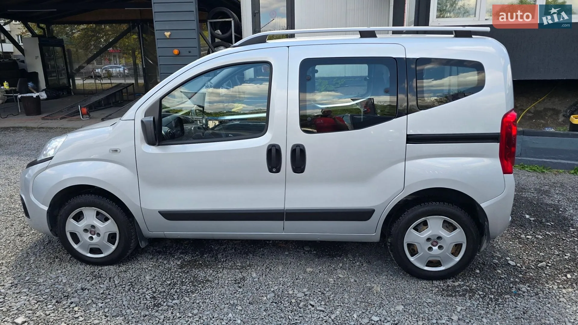2017 Fiat Qubo - мініатюра 8