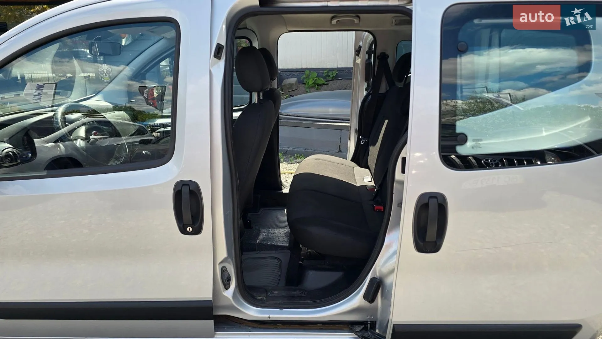 2017 Fiat Qubo - мініатюра 11