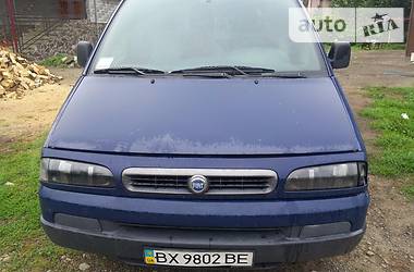 Седан Fiat Scudo 2003 в Стрые