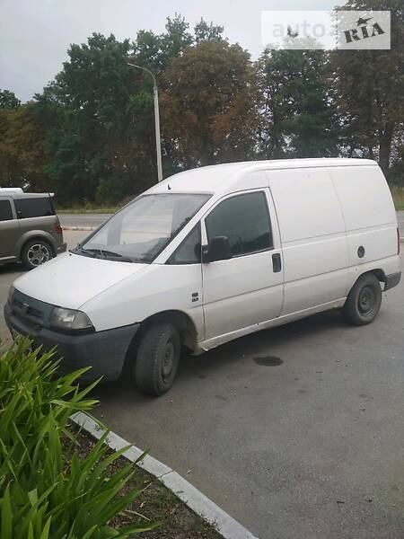 Вантажопасажирський фургон Fiat Scudo 1999 в Вінниці