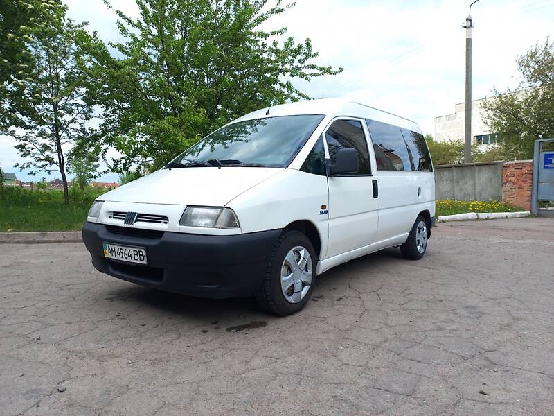 Минивэн Fiat Scudo 2000 в Житомире