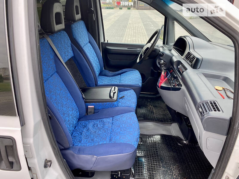 Минивэн Fiat Scudo 2005 в Теофиполе