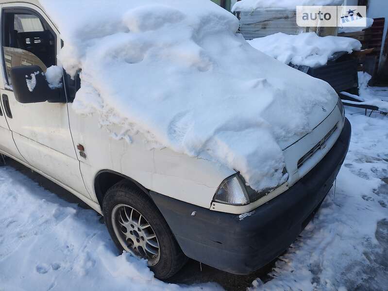 Мінівен Fiat Scudo 1999 в Чернівцях