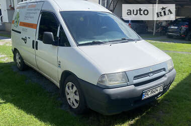 Вантажопасажирський фургон Fiat Scudo 2001 в Львові