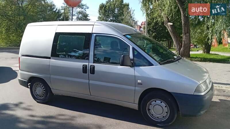 Минивэн Fiat Scudo 2003 в Ровно фото 2 Минивэн Fiat Scudo 2003 в Ровно