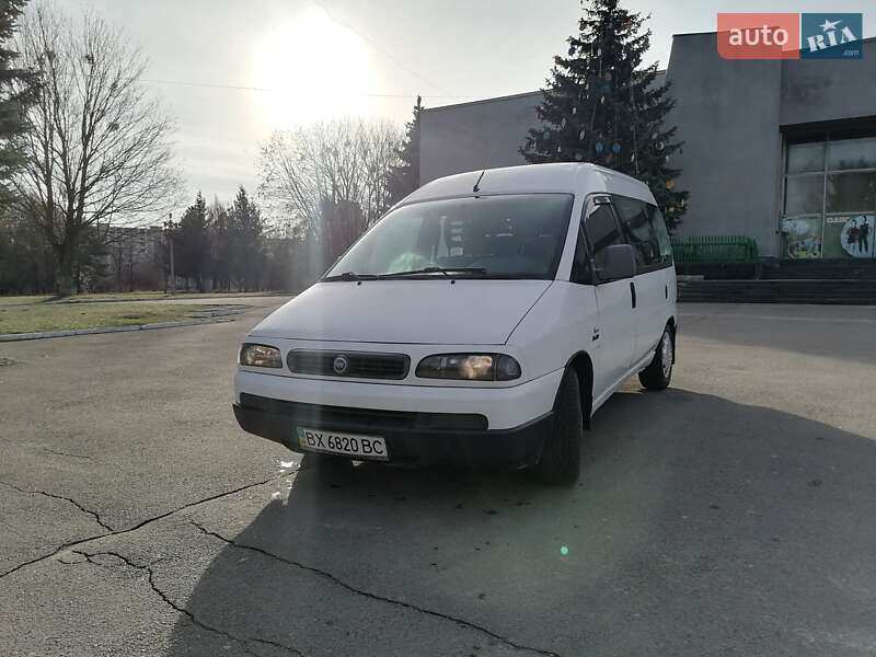 Мінівен Fiat Scudo 2003 в Рівному