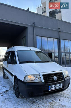 Минивэн Fiat Scudo 2006 в Ровно