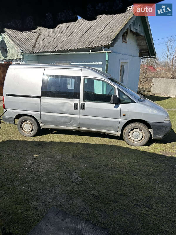 Мінівен Fiat Scudo 2000 в Львові